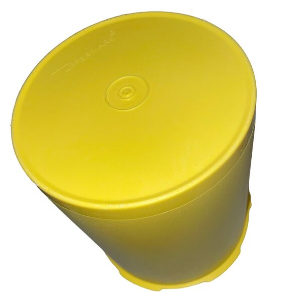 Vintage Tupperware Storage Canister 13 Cup Replacement Base Only 807 Yellow USA - Picture 7 of 8
